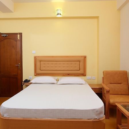 Rajavalsam Guruvayur Ngoại thất bức ảnh